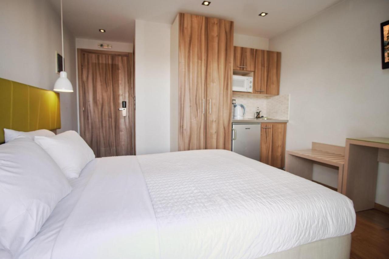 Elements Rooms & Apartments Athens Ngoại thất bức ảnh