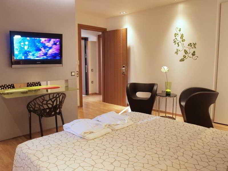 Elements Rooms & Apartments Athens Ngoại thất bức ảnh